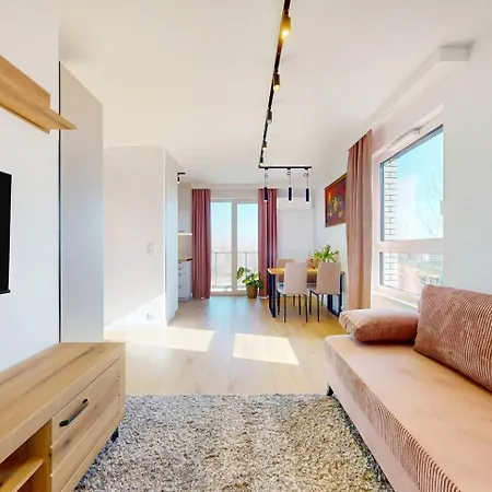 Prism Mokotow Balcony Ac Parking 公寓